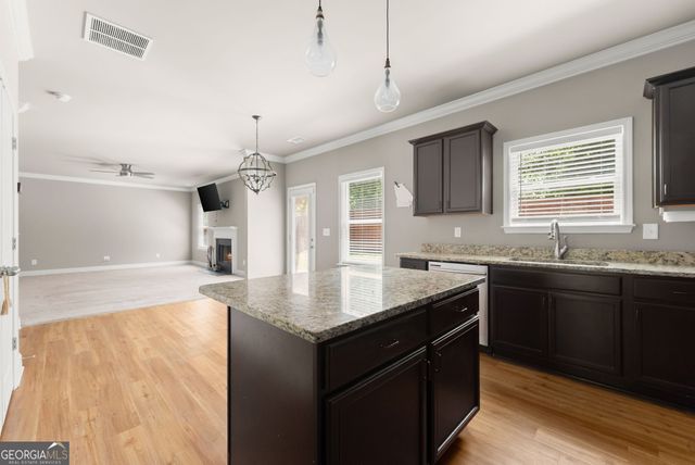 4308 Highland Gate Parkway, Gainesville, GA 30506
