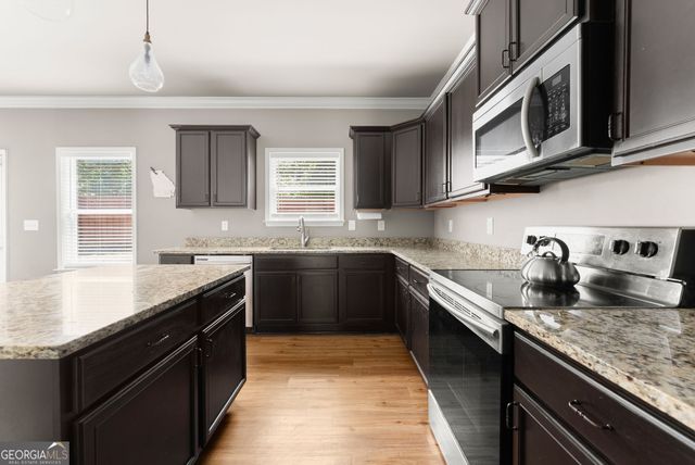 4308 Highland Gate Parkway, Gainesville, GA 30506