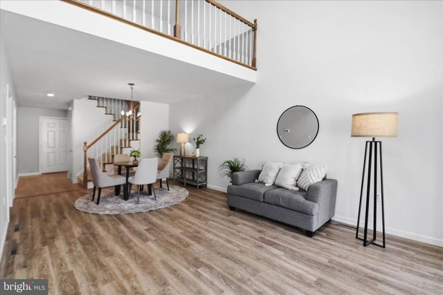 107 CARRIAGE HILL LN, York, PA 17406