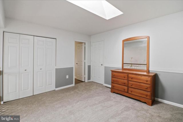 107 CARRIAGE HILL LN, York, PA 17406