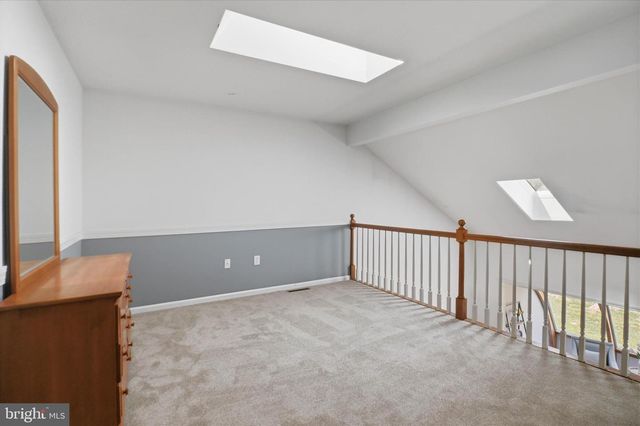 107 CARRIAGE HILL LN, York, PA 17406