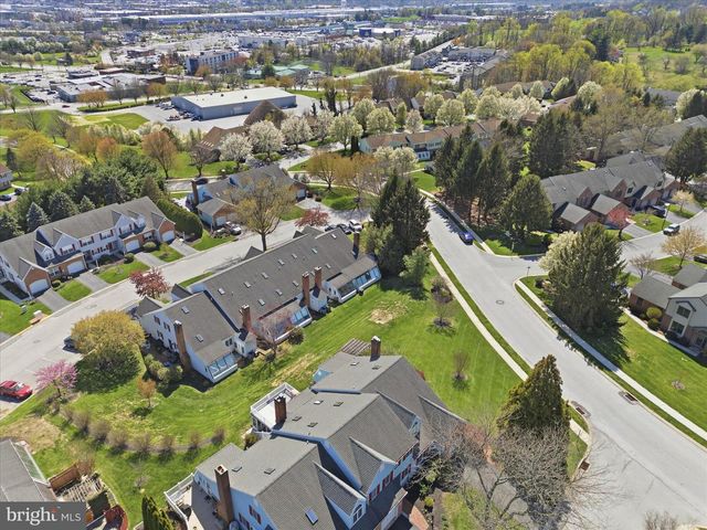 107 CARRIAGE HILL LN, York, PA 17406
