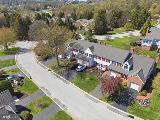 107 CARRIAGE HILL LN, York, PA 17406