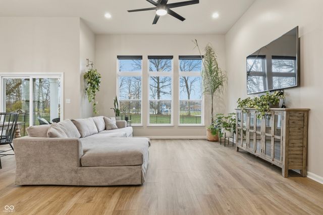 10644 Oak Bend Boulevard, Indianapolis, IN 46239