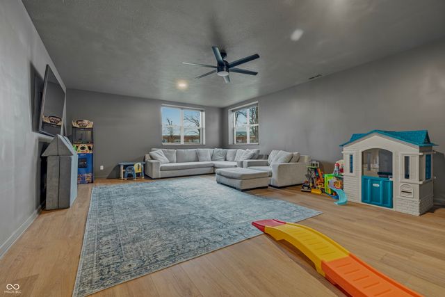 10644 Oak Bend Boulevard, Indianapolis, IN 46239