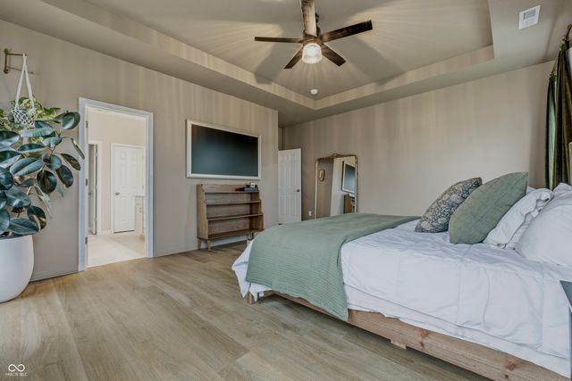 10644 Oak Bend Boulevard, Indianapolis, IN 46239