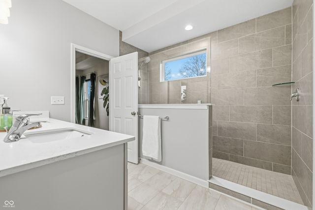 10644 Oak Bend Boulevard, Indianapolis, IN 46239