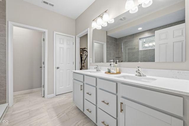 10644 Oak Bend Boulevard, Indianapolis, IN 46239