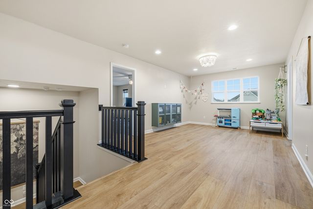 10644 Oak Bend Boulevard, Indianapolis, IN 46239