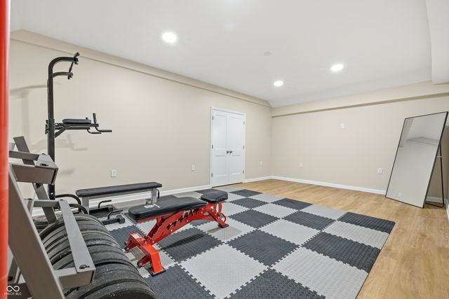 10644 Oak Bend Boulevard, Indianapolis, IN 46239