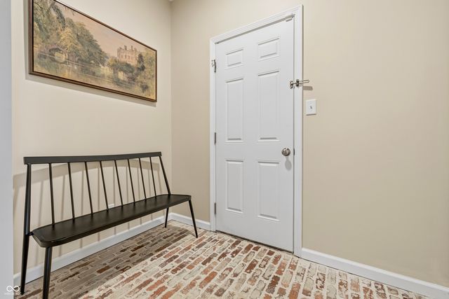 10644 Oak Bend Boulevard, Indianapolis, IN 46239