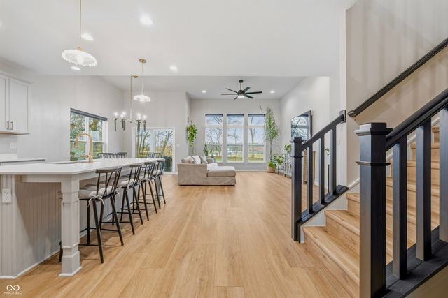 10644 Oak Bend Boulevard, Indianapolis, IN 46239