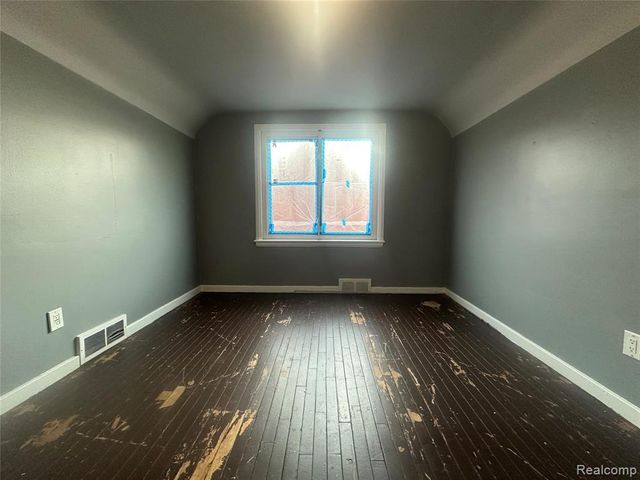 11566 Sanford Street, Detroit, MI 48205