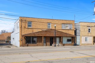 109-111 S MAIN Street, Creve Coeur, IL 61610