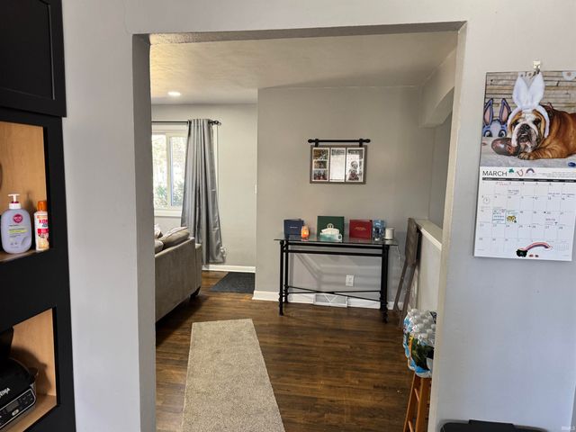 26060 County Road 4, Elkhart, IN 46514