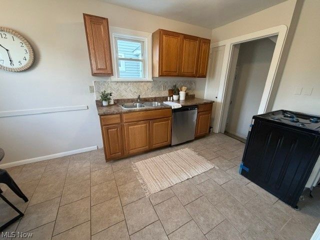 11813 Willard Avenue, Garfield Heights, OH 44125
