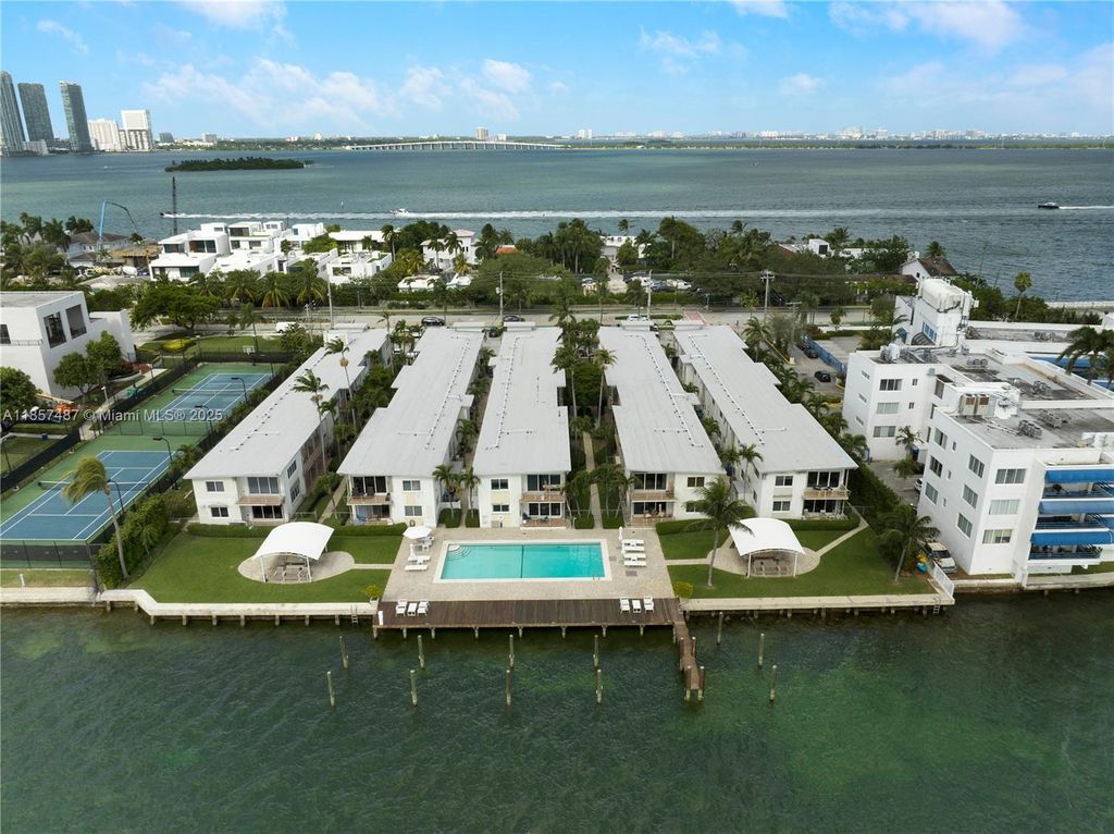 1130 Venetian Way 2B, Miami, FL 33139