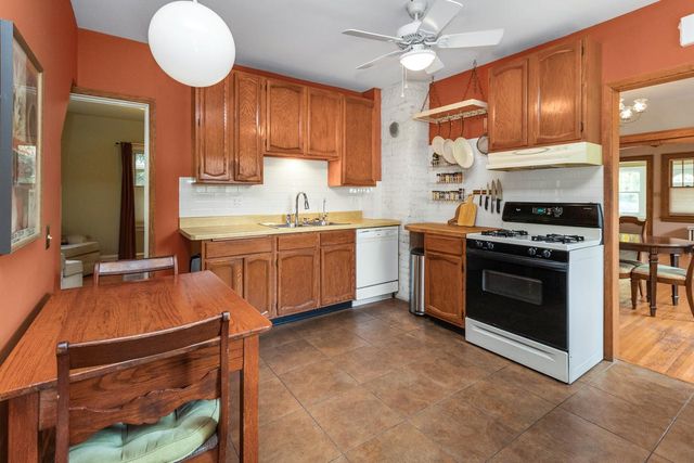 912 30th Avenue S, Minneapolis, MN 55406