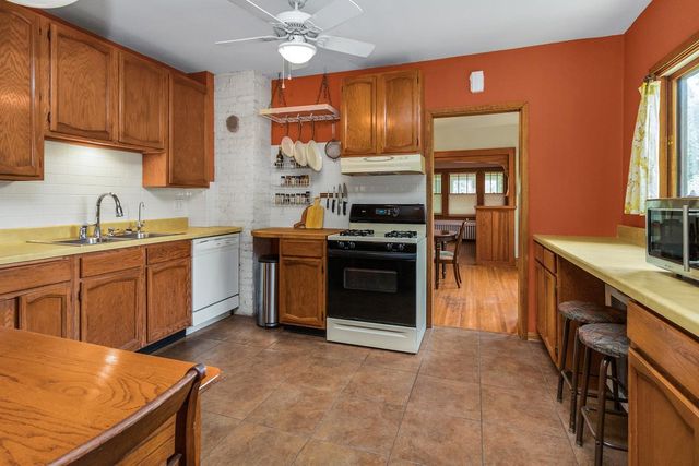 912 30th Avenue S, Minneapolis, MN 55406