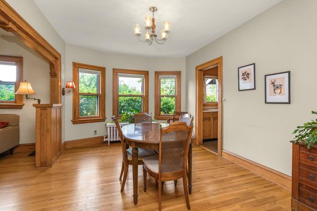 912 30th Avenue S, Minneapolis, MN 55406