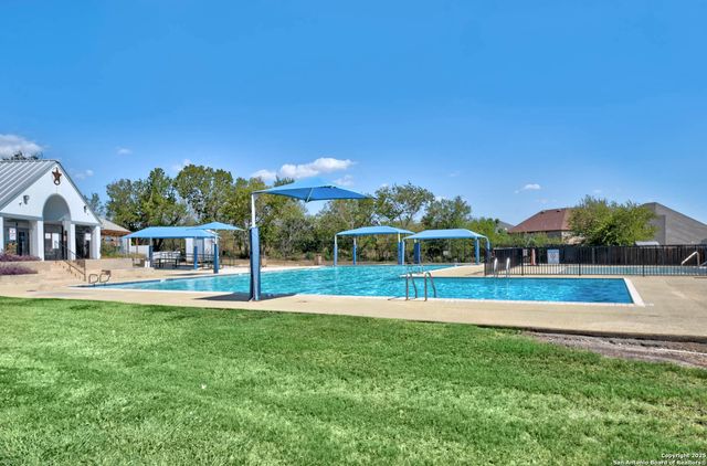 8330 Norcrest Dr, Converse, TX 78109