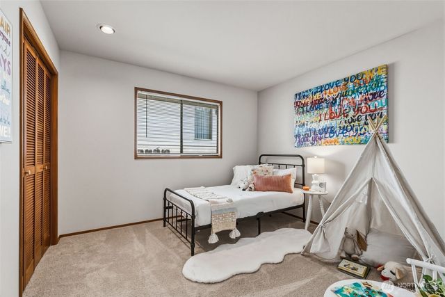 16726 70th Place W, Lynnwood, WA 98037