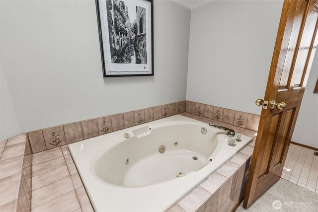16726 70th Place W, Lynnwood, WA 98037