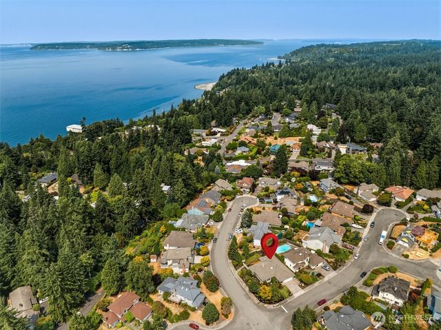 16726 70th Place W, Lynnwood, WA 98037