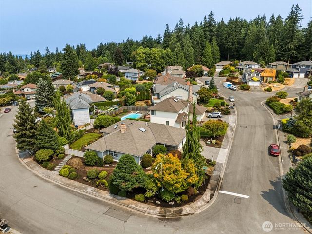 16726 70th Place W, Lynnwood, WA 98037