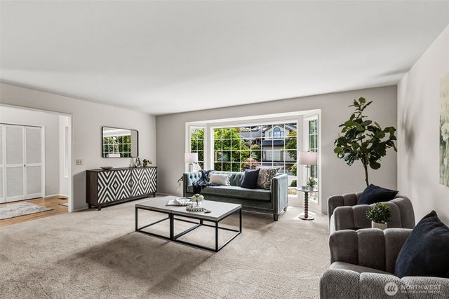 16726 70th Place W, Lynnwood, WA 98037