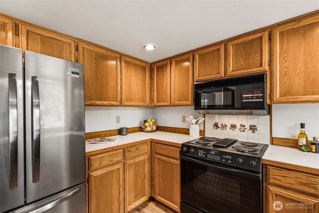 16726 70th Place W, Lynnwood, WA 98037
