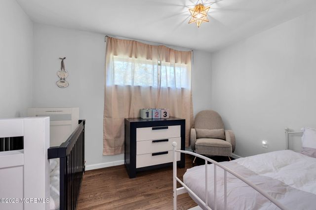 43 Redwood Place, Jackson, NJ 08527