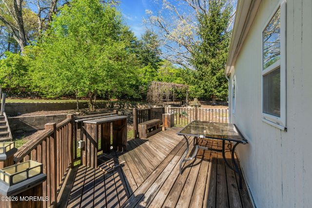 43 Redwood Place, Jackson, NJ 08527