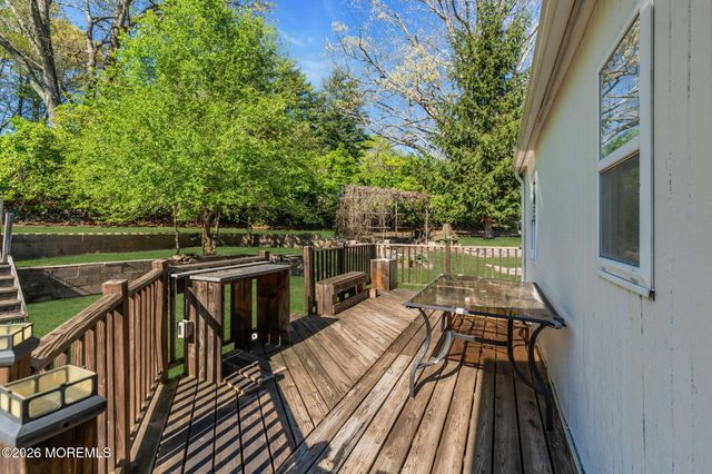 43 Redwood Place, Jackson, NJ 08527