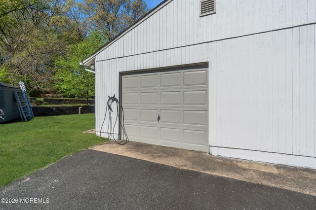 43 Redwood Place, Jackson, NJ 08527