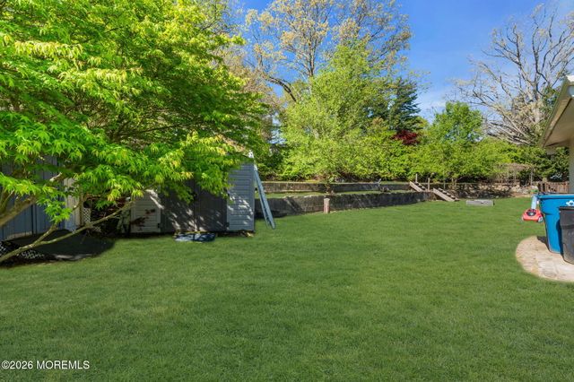 43 Redwood Place, Jackson, NJ 08527