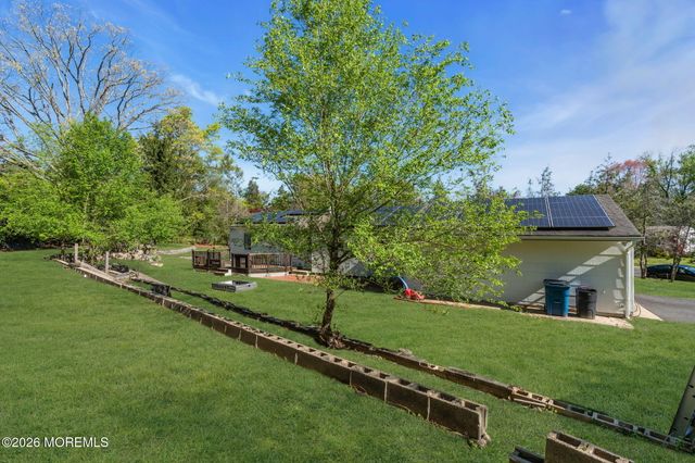 43 Redwood Place, Jackson, NJ 08527