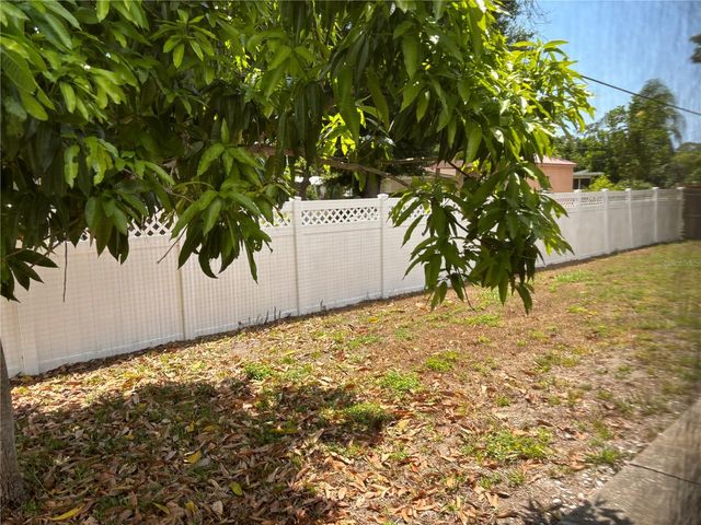 4272 PANDORA ROAD, Venice, FL 34293