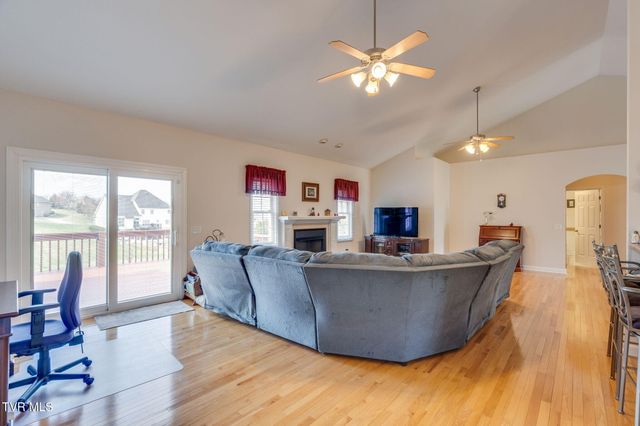 381 Boonesboro Road, Gray, TN 37615