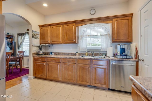 381 Boonesboro Road, Gray, TN 37615