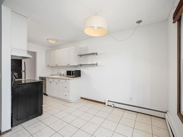 4600 Cedar Lake Road S 6, Saint Louis Park, MN 55416