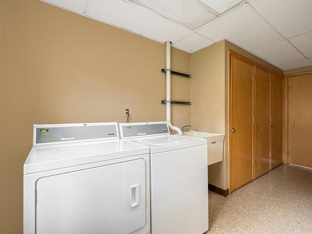 4600 Cedar Lake Road S 6, Saint Louis Park, MN 55416