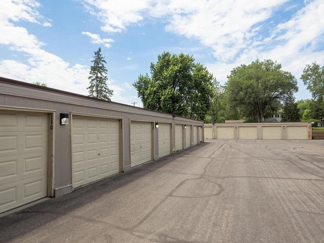 4600 Cedar Lake Road S 6, Saint Louis Park, MN 55416