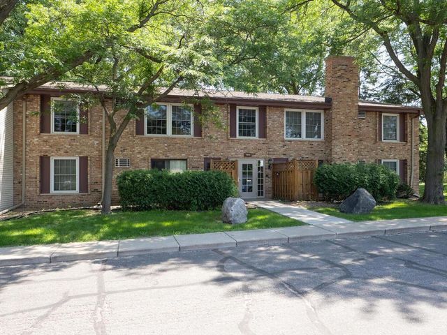 4600 Cedar Lake Road S 6, Saint Louis Park, MN 55416