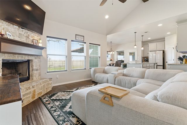 120 Bluebonnett, Paradise, TX 76073