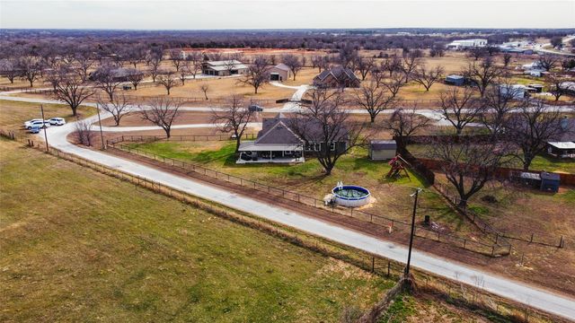 120 Bluebonnett, Paradise, TX 76073