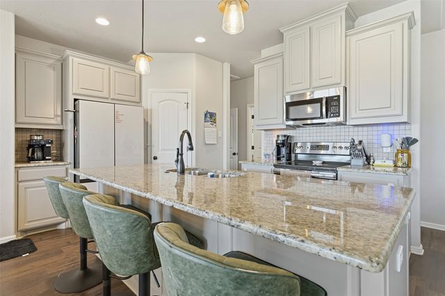 120 Bluebonnett, Paradise, TX 76073