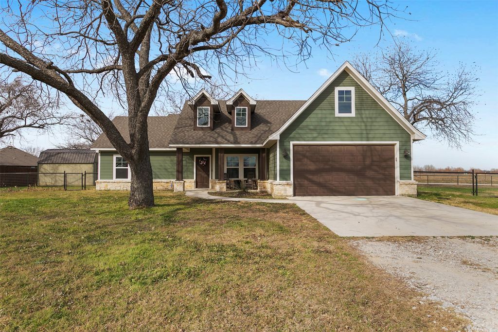 120 Bluebonnett, Paradise, TX 76073