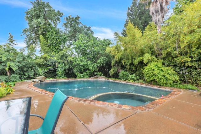 8484 Oakwind Ct, Orangevale, CA 95662