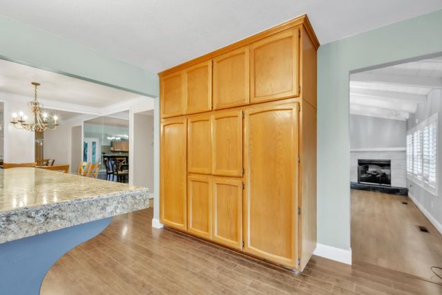 8484 Oakwind Ct, Orangevale, CA 95662